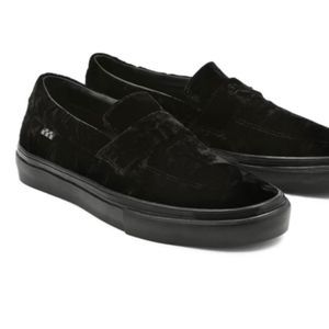 Vans skate style 53 black velvet loafers size 7